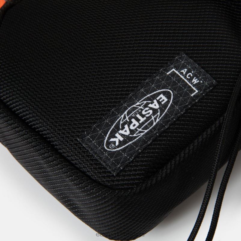 чанти през рамо Eastpak DRXPX264 единственият acw черно