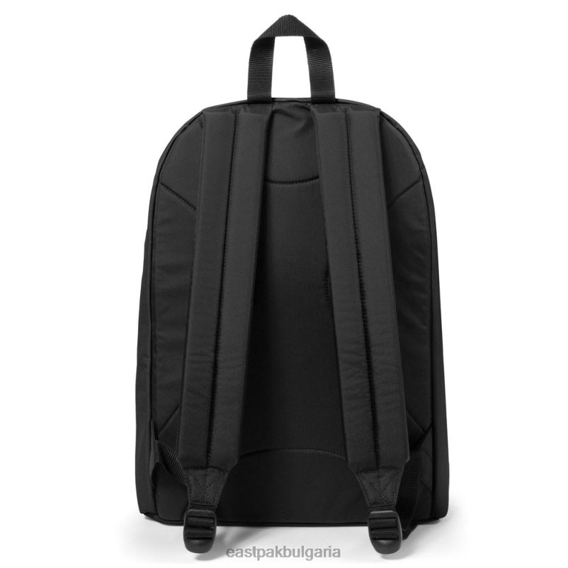 раници Eastpak DRXPX103 извън офиса черен