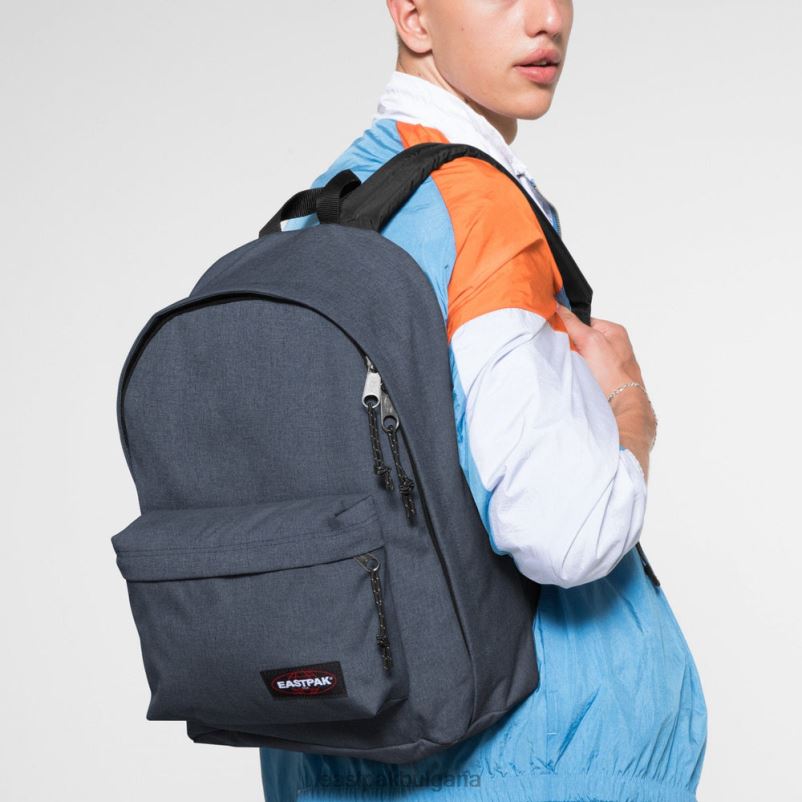 раници Eastpak DRXPX112 извън офиса хитри дънки