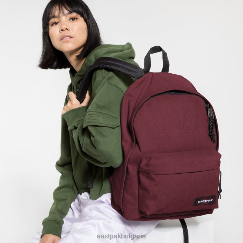 раници Eastpak DRXPX118 извън офиса хитро вино