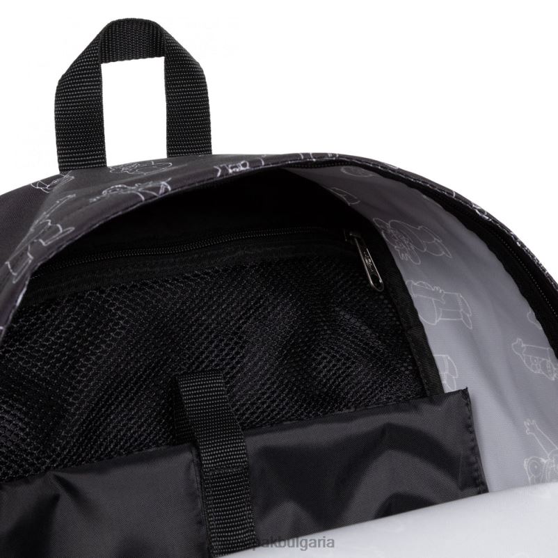 раници Eastpak DRXPX165 извън офиса Симпсън Блек