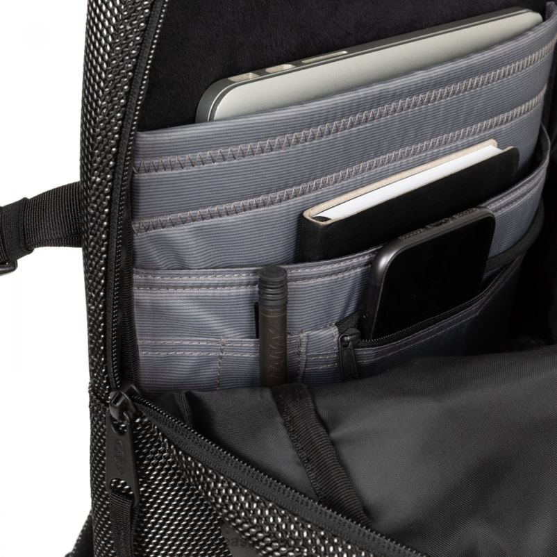 раници Eastpak DRXPX187 tecum m cnnct меланж